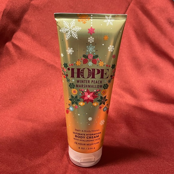 Bath & Body Works Hope Winter Peach Marshmallow Body Cream - Picture 1 of 3